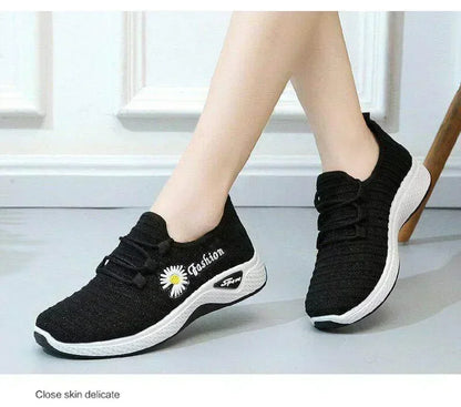 Women's Shoes Autumn New Style True Fly Weaving Old Beijing Cloth Shoes Little Daisy Women's Casual Sports Shoes Walking Shoes