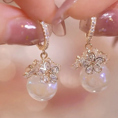 2022 New Trend Simulation Pearl Long Earrings Women's Flower Rhinestone Wedding Pendant Earrings Fashion Korean Jewelry Earrings