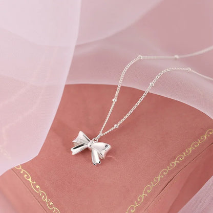 Korean Fashion Shiny Butterfly Necklace Exquisite Silver Chain Necklace Ladies Wedding Party Jewelry Gift Female Wholesale