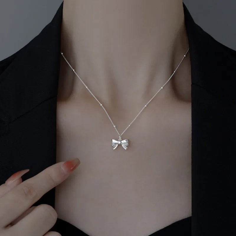 Korean Fashion Shiny Butterfly Necklace Exquisite Silver Chain Necklace Ladies Wedding Party Jewelry Gift Female Wholesale