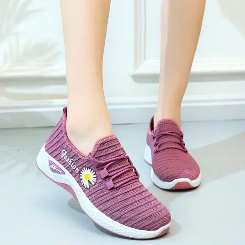 Women's Shoes Autumn New Style True Fly Weaving Old Beijing Cloth Shoes Little Daisy Women's Casual Sports Shoes Walking Shoes