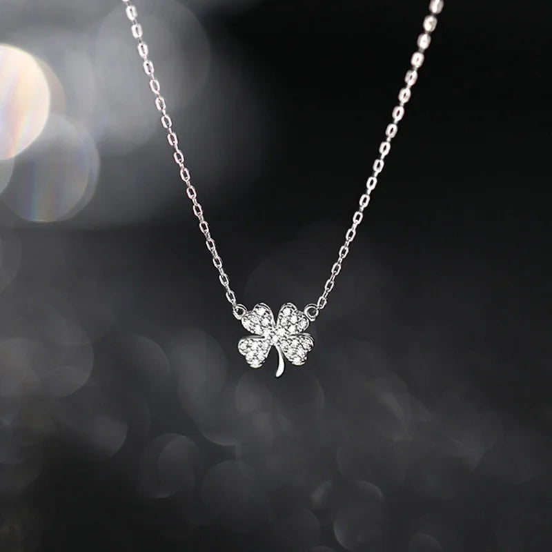 Fashion Four-leaf Clover Necklace Luck Leaves Crystal Zircon Pendant Clavicle Chain For Women Light Luxury Party Jewelry Gift